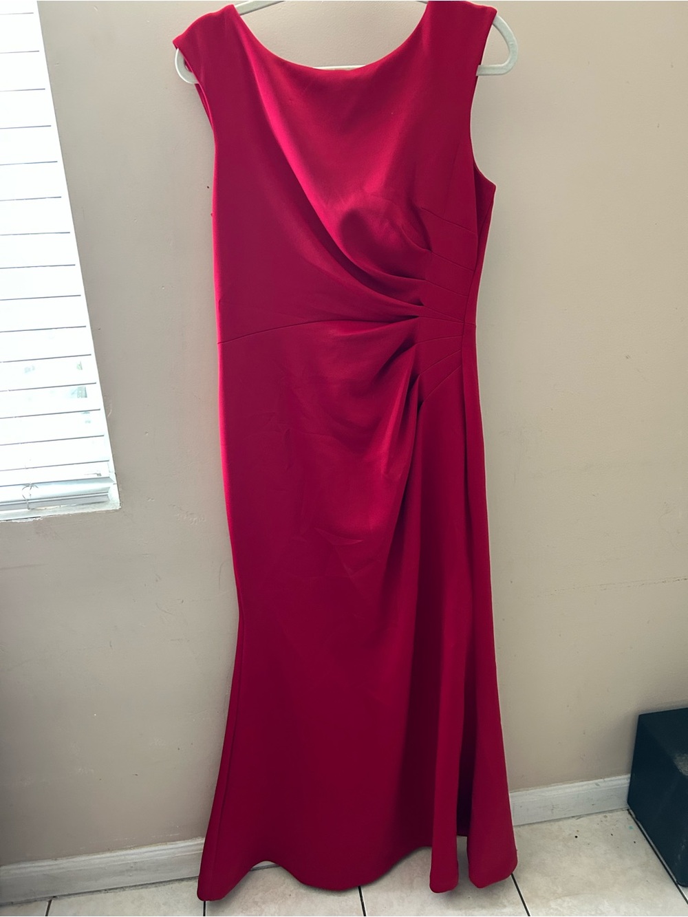 Jessica Howard Red Sleeveless Draped Maxi Dress